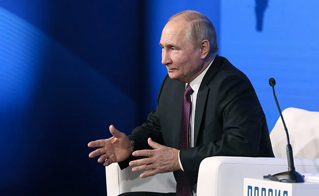 Vladimir Putin's Hands Turn Purple As He Is Seen Shaking During Meeting: Report