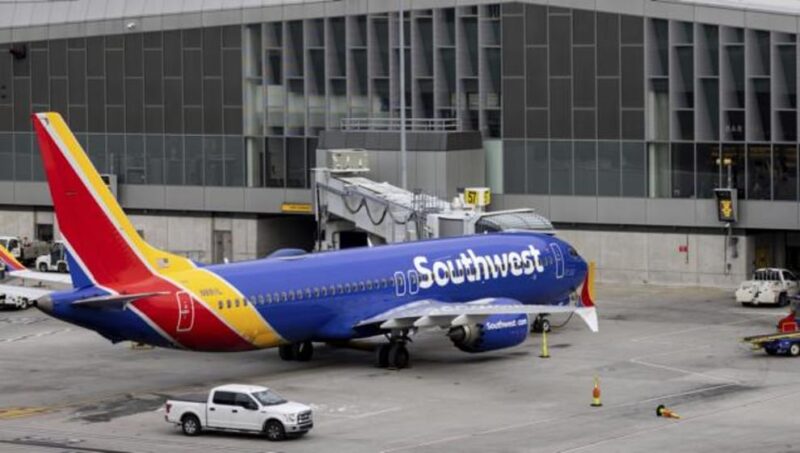 Southwest cancels more flights, draws federal investigation