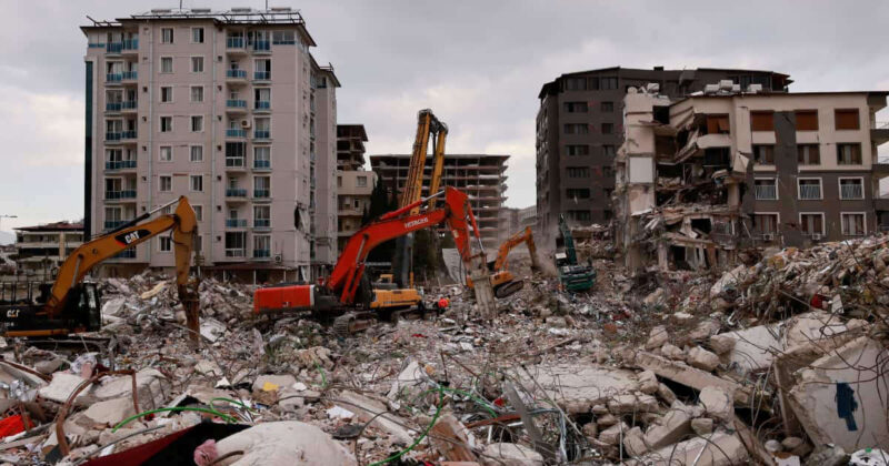 New earthquake of magnitude 5.6 hits Turkey: 1 killed, over 100 injured
